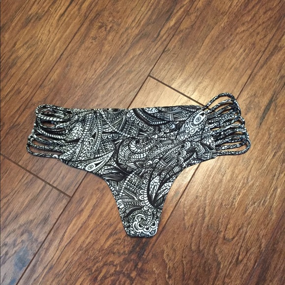 Stone Fox Swim Other - STONE FOX SWIM: MAUI BOTTOMS IN HENNA SIZE XS